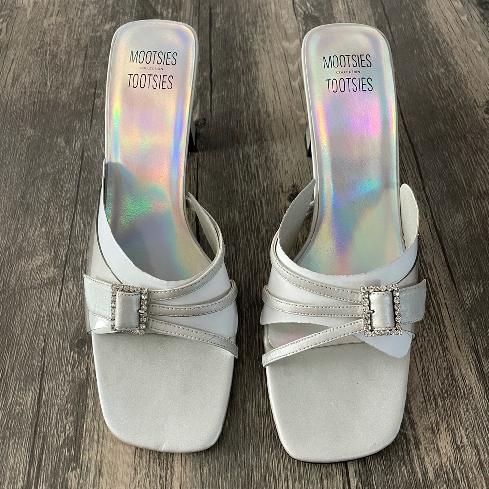 Mootsies Tootsies Vintage Silver Square Heel Slide
